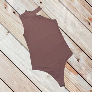 Abercrombie & Fitch XS brown sleeveless one shoulder bodysuit